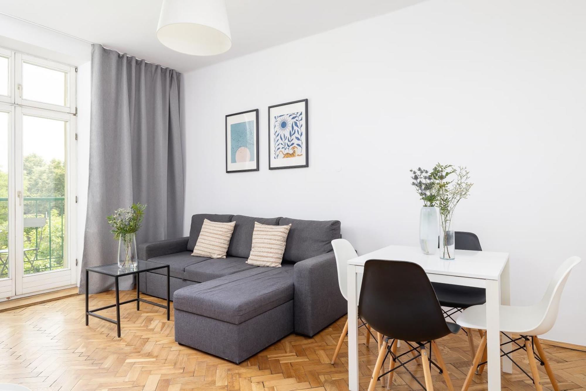 1-Bedroom Apartment With Balcony - Dluga 65 Krakow Exterior photo