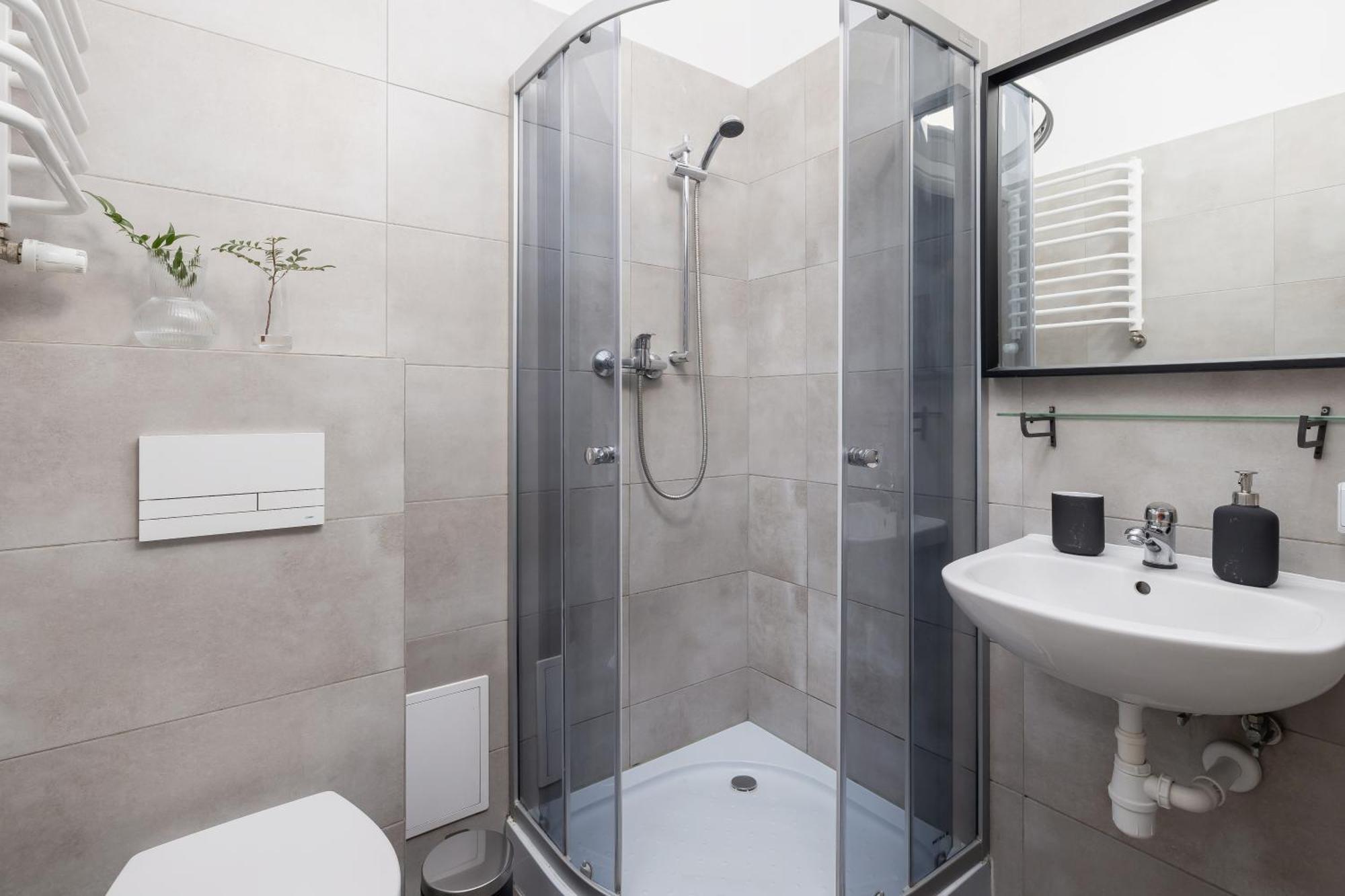 1-Bedroom Apartment With Balcony - Dluga 65 Krakow Exterior photo
