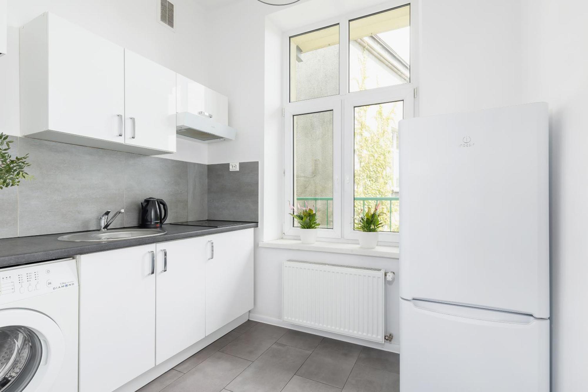 1-Bedroom Apartment With Balcony - Dluga 65 Krakow Exterior photo